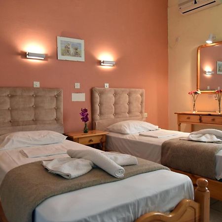 Anaxos Bay Rooms & Apartments Екстер'єр фото