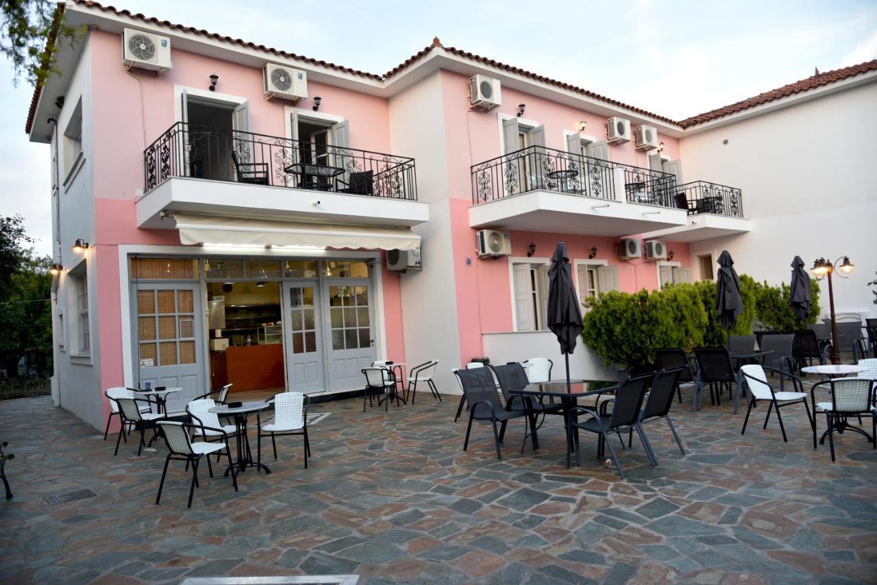 Anaxos Bay Rooms & Apartments Екстер'єр фото