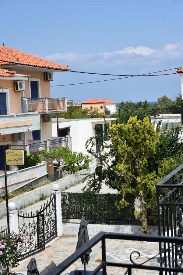 Anaxos Bay Rooms & Apartments Екстер'єр фото